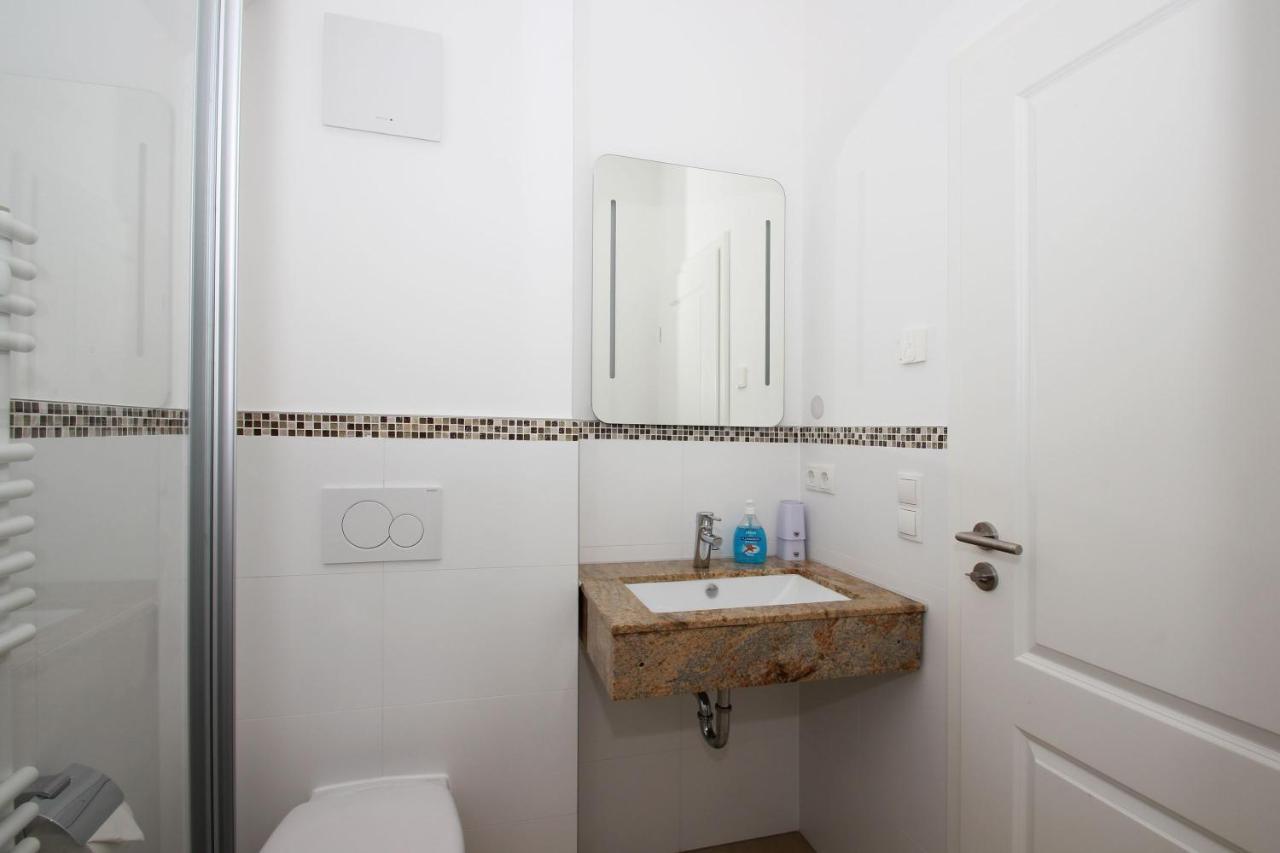 לובה Strandnahe Fewo Mit Balkon, Gratis Nutzung Vom Ahoi Erlebnisbad Und Sauna In Sellin - Rex Rugia Fewo 13-7 מראה חיצוני תמונה